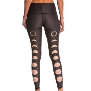 Teeki New Moon Hotpants Leggings Size small